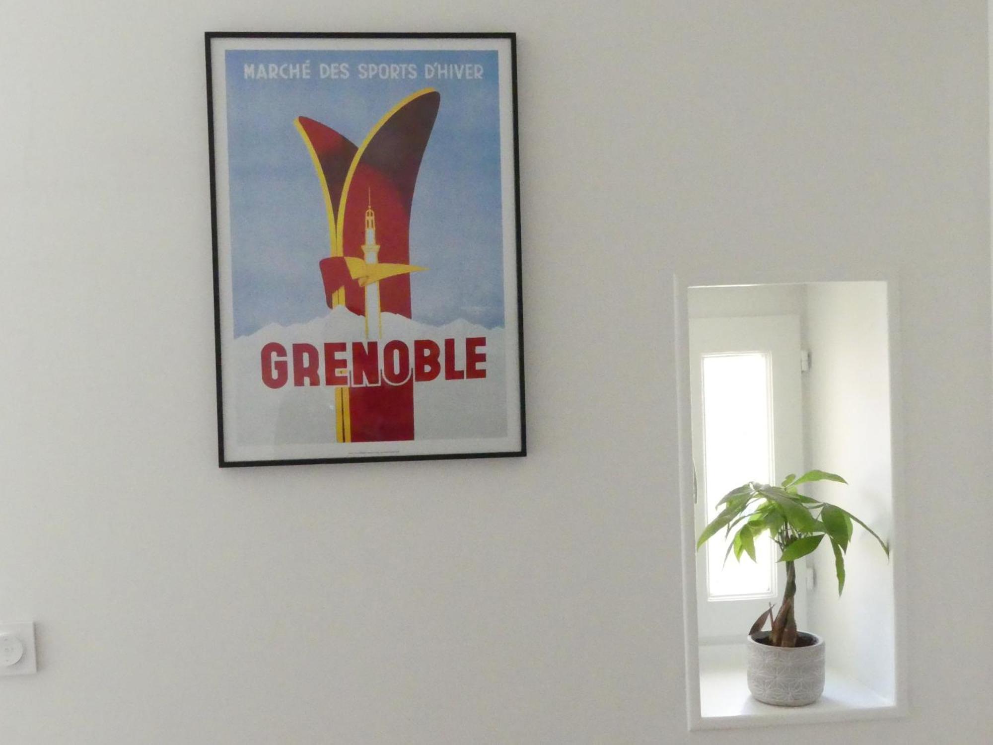 Apartment Hotegam Agency, 70 Rue Thiers Championnet, Close Sncf, New & Design, 2 Bedrooms, 1 Office Grenoble