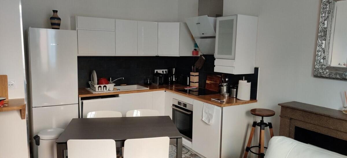 Hotegam Agency, 70 Rue Thiers Championnet, Close Sncf, New & Design, 2 Bedrooms, 1 Office Apartment