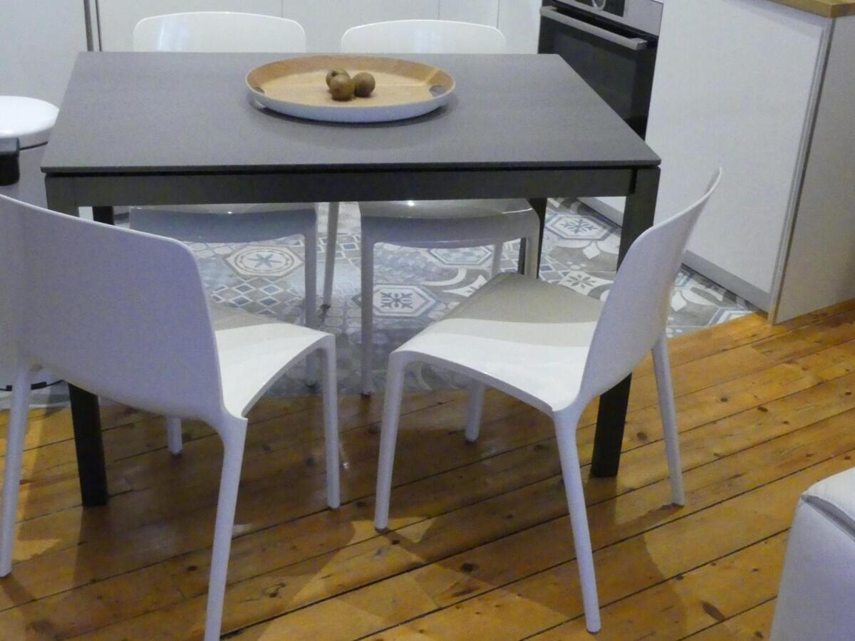 Hotegam Agency, 70 Rue Thiers Championnet, Close Sncf, New & Design, 2 Bedrooms, 1 Office