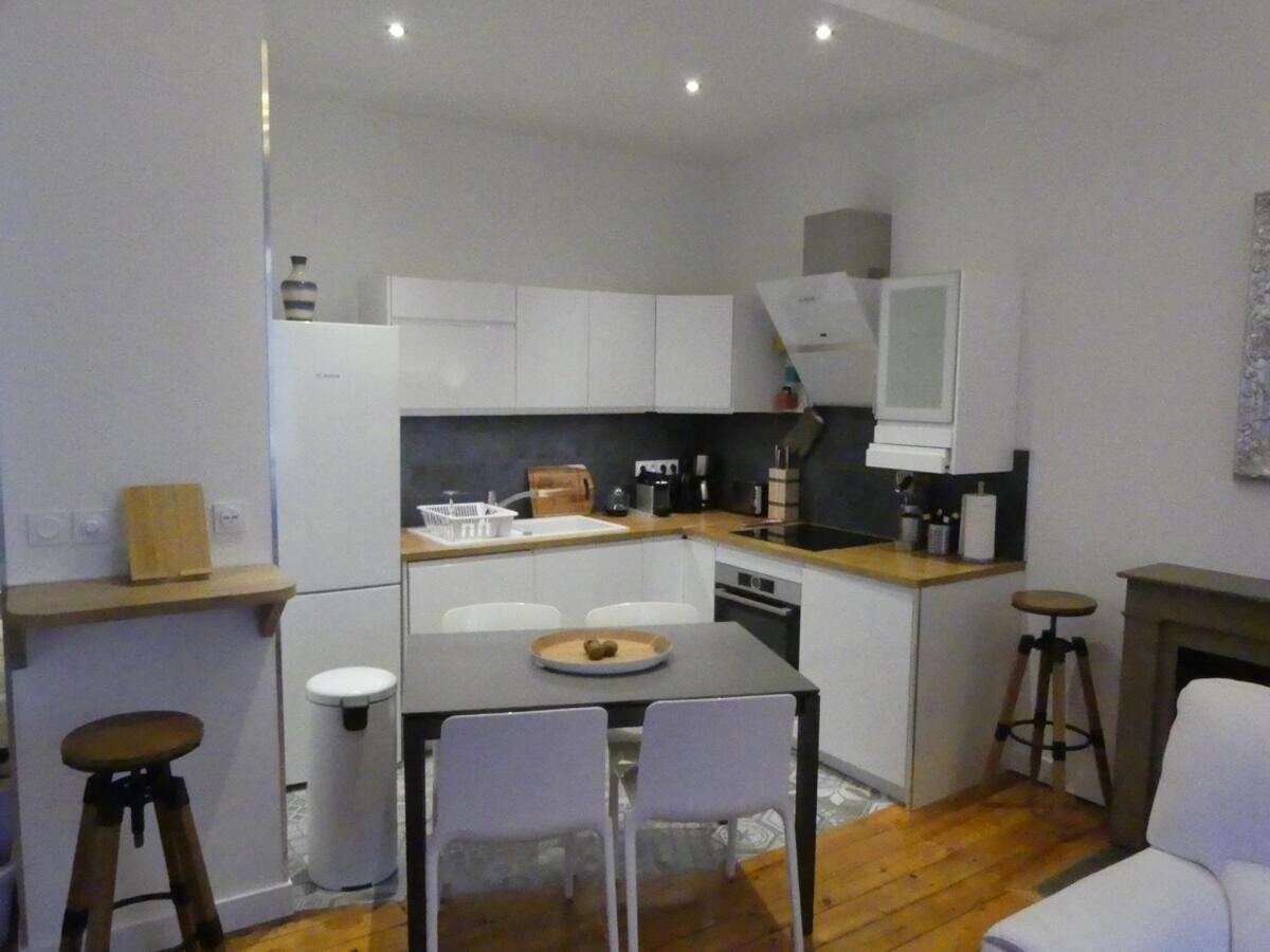 Apartment Hotegam Agency, 70 Rue Thiers Championnet, Close Sncf, New & Design, 2 Bedrooms, 1 Office